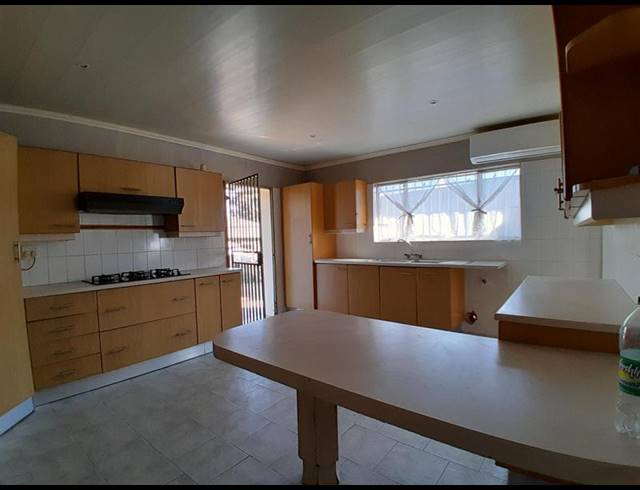 3 BEDROOM HOUSE FOR SALE IN VALHALLA